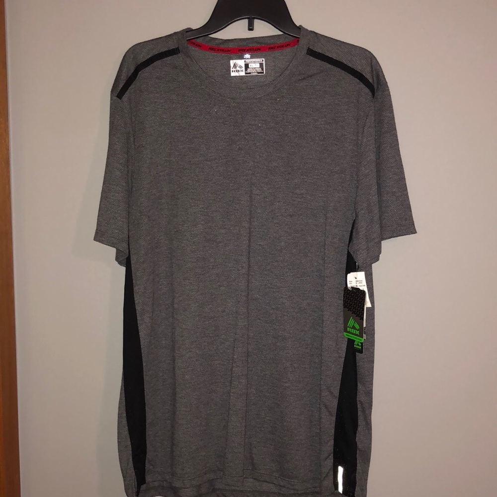 BRAND NEW MEN’S RBX SHIRT SIZE XL.